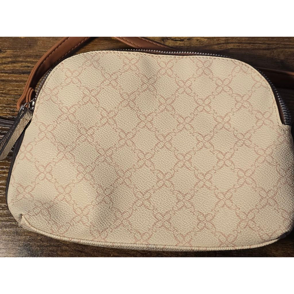 Nine West Beige Crossbody Bag‎ multiple pockets - Picture 8 of 9